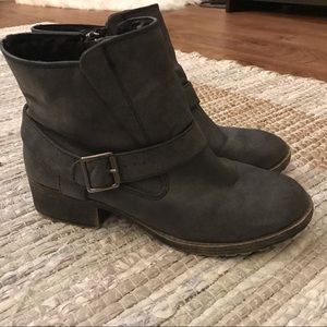 Steve Madden ankle combat boots